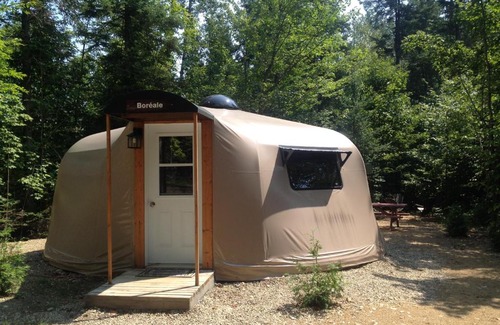 Rawdon Ski Chalet | Yourtes - Chalets Lanaudière