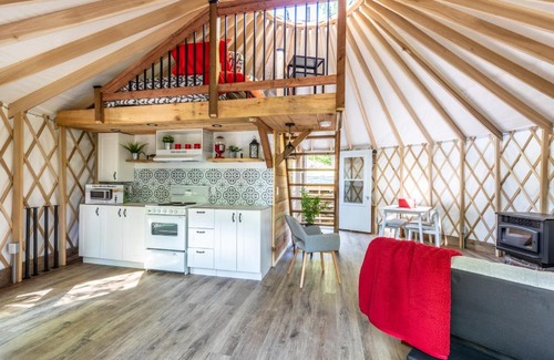 Notre-Dame-du-Laus Other | Yourtes Glamping du Poisson Blanc