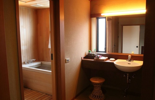 Karatsu House | Yoyokaku