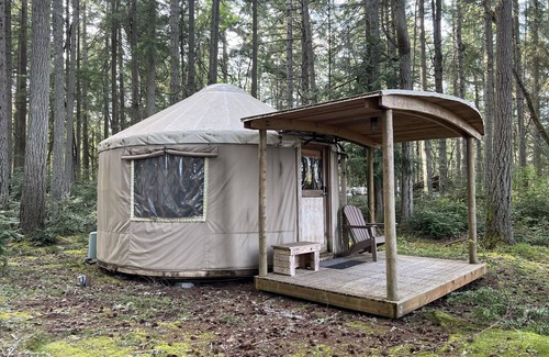 Vashon Island Cabin | Yurt in Forest with Puget Sound View - Dry Camping