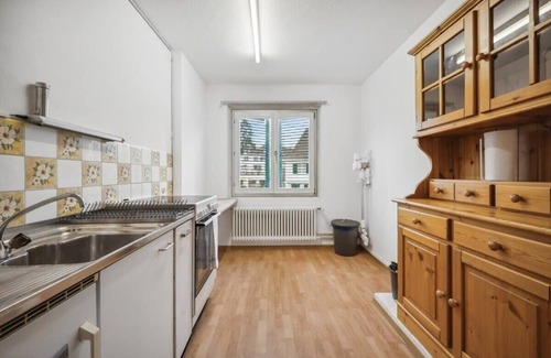 Seebach Apartment | Zürich 2BR Apt: Essential Comfort & Access
