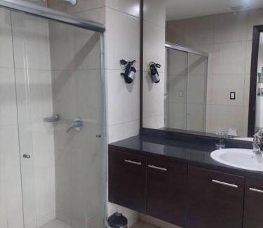 Guayaquil Apartment | ZAFIRO SUITE CON VISTA CIUDAD/PISCINA/GYM/PARQUEO