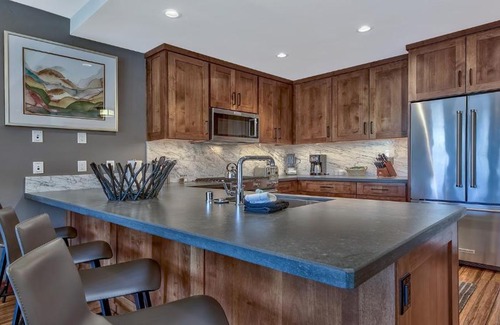 Lakeside Park Apartment | Zalanta 213
