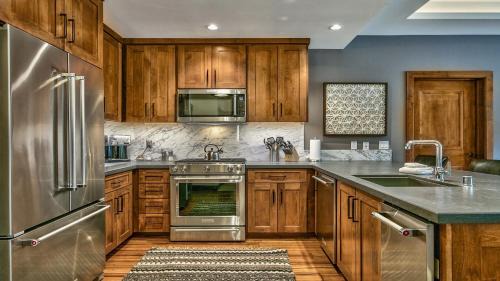 South Lake Tahoe Apartment | Zalanta 221