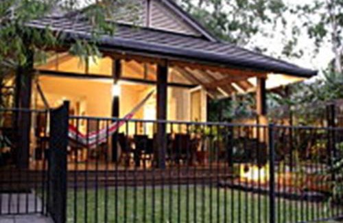 Mission Beach Villa | Zama - Wongaling Beach - Beachfront Townhouse