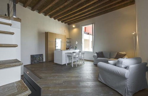 Dorsoduro Apartment | Zattere Design Loft