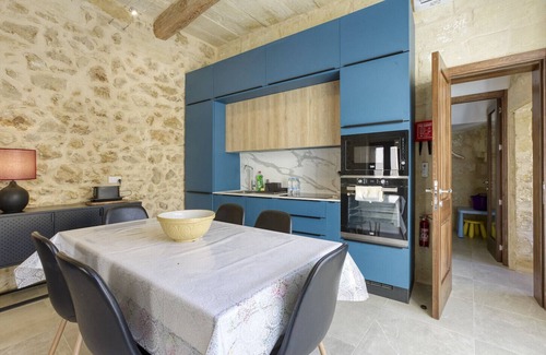 Zebbug Apartment | Zebbug apt with Pool-Hosted by Sweetstay