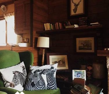 Arcos de Valdevez Ski Chalet | Zebra Country Wood House