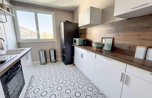 Epinay-sur-Seine Apartment | Zen apartment - 3Br - 7 people - Paris in 20 minutes