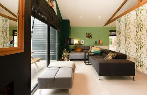 Rheezerveen House | ZEN-bungalow NO 1 met sauna en hottub