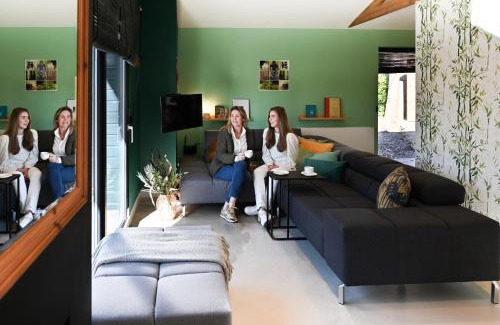 Rheezerveen House | ZEN-bungalow NO 1 met sauna en hottub