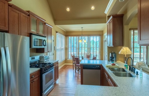 Whittier House | Zen Mountain - Spacious, Luxury Mountain Home with Stunning Views!