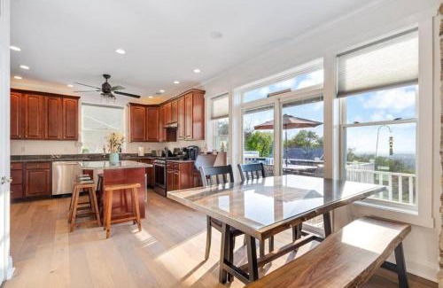 Smithsburg House | Zen Mountainside Retreat - Spa & Amazing Views! Hot tub, Fire pit & Decks