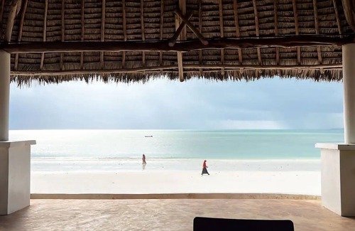 Uroa Villa | Zen-Zanzibar Beach Front Villa