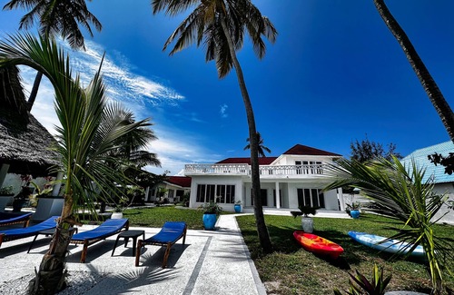 Uroa Villa | Zen-Zanzibar Beach Front Villa