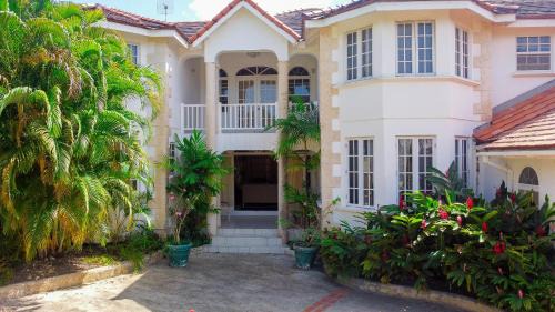 Holder's Hill House | ZenBreak Marzalea Villa 4bd