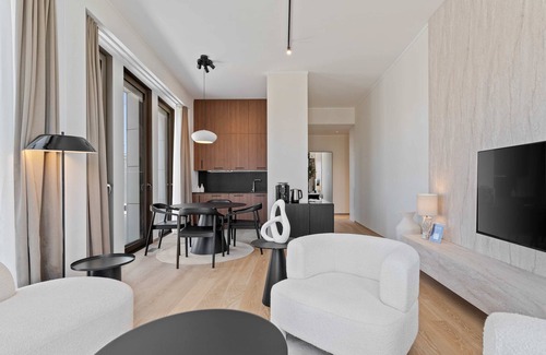 Luxembourg City Apartment | Zenit Royal - Luxury Retreat w Breathtaking Sunset & Concierge