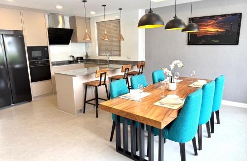 Central Pattaya Villa | Zensiri Stylish Brand New Pool Villa