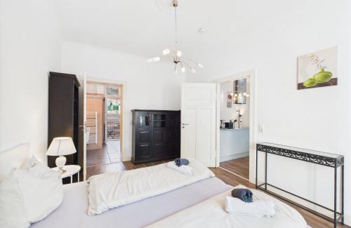 Wiesbaden Apartment | Zentrales Apartment im Westend I Küche I Balkon I für bis zu 4 Personen