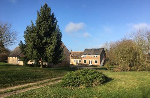 Couetron-Au-Perche Bed & Breakfast | ZenViewStudios