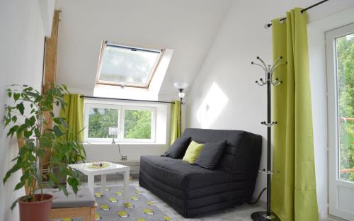 Couetron-Au-Perche Bed & Breakfast | ZenViewStudios