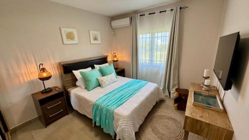 Grand Gaube House | Zephyr 3BR House Ocean View, Rooftop & Pool