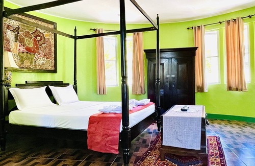 Daanbantayan Hotel | Zhang Resort and Dive Center OPC