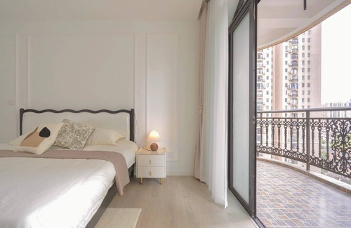 Downtown Shanghai Hotel | ZHome-Sun Wonderland Apartment