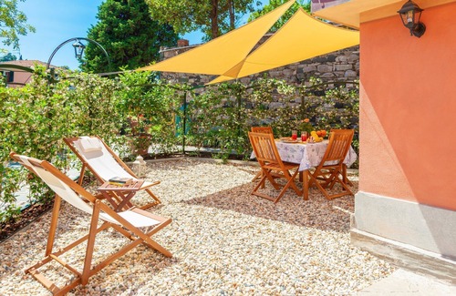 Levanto Apartment | Ziguela, apartment for 4, with garden, 200m from beach, in Levanto centre