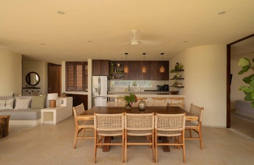 Playa Las Gatas Apartment | Zihua Bay Jewel: Lux 3-Bdrm PH steps from Beach