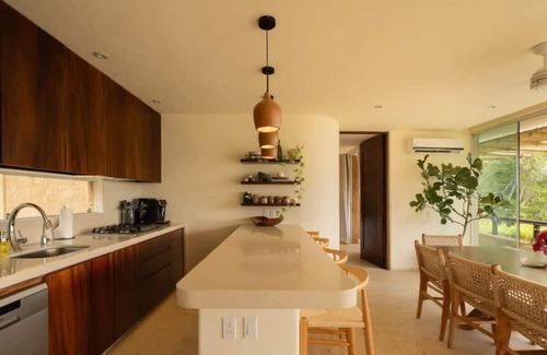 Playa Las Gatas Apartment | Zihua Bay Jewel: Lux 3-Bdrm PH steps from Beach