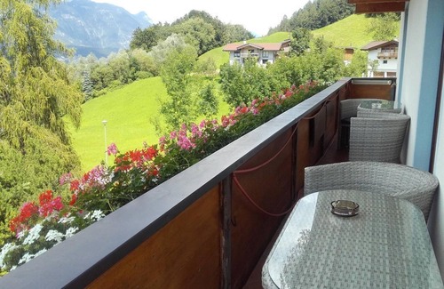 Buch in Tirol Apartment | Zimmer 4 - Haus Pfandler