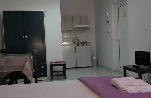 Agii Apostoli Apartment | Zinovia Studio 50m from the sea