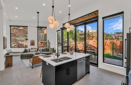 Zion National Park South Entrance Apartment | Zion Sage Suites