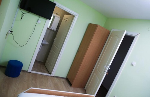 Petrovaradin Hotel | Zmajevac Fruska Gora