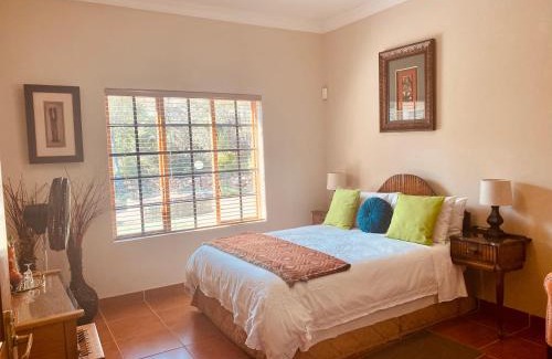 Tierpoort House | Zwavelpoort Guesthouse