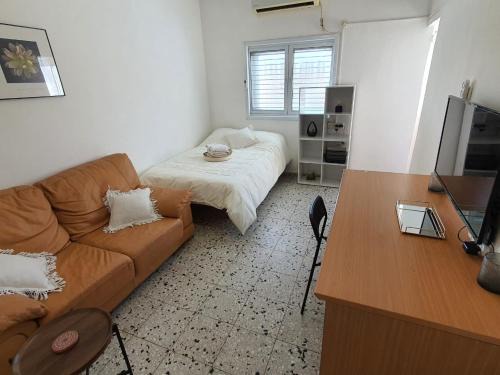 דירת סטודיו מרווחת במרכז העיר נתניה