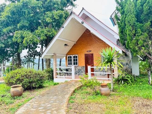 บ้านภูชิดดาว