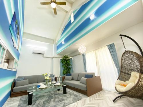 北谷アメリカンヴィレッジまで歩いていける好立地! サンセットビーチ近くのロフト付ペントハウス