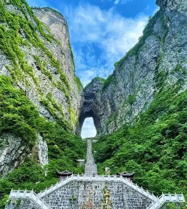 拾光有你民宿-Tianmen mountain-Book ticket service