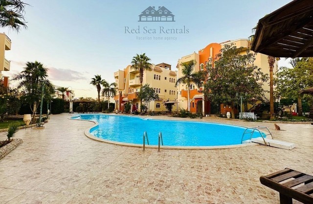 02 BR apartment with a private roof terrace