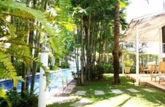 052 Pool Villa 4br beachfront