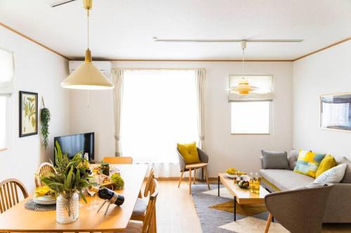 1棟家貸し切り！潮騒の中で異国情緒溢れるリゾート地「北谷」を満喫：）