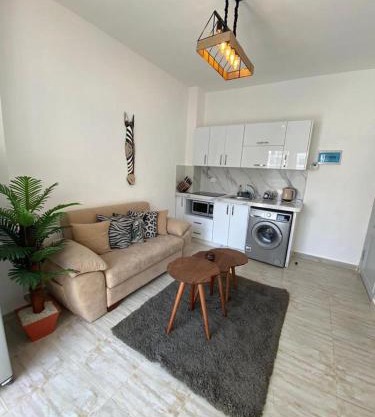 1 Bed Apartment - Balcony Pool Parking