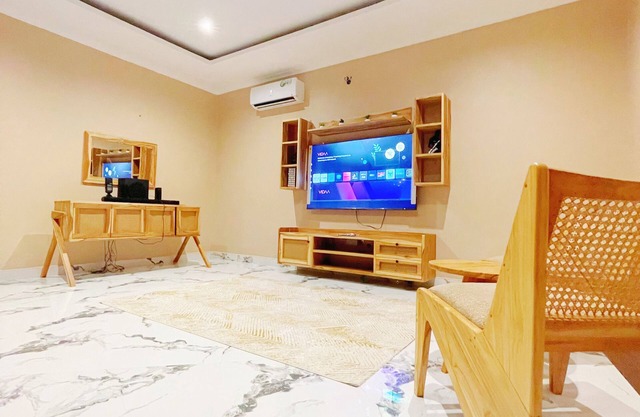 1-bedroom apartment with AC, WiFi in vibrant Dar es Salaam