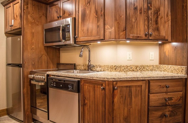 1-bedroom + Sofa bed at WESTGATE RESORT! All the amenities included!