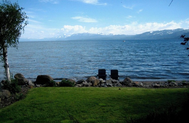 1 Bedroom Tahoe Lakefront - Steps to the water