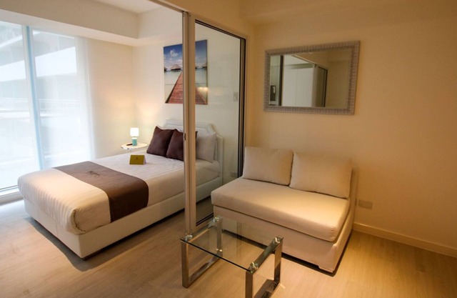 1-Bedroom with Beach View @ Maui 204