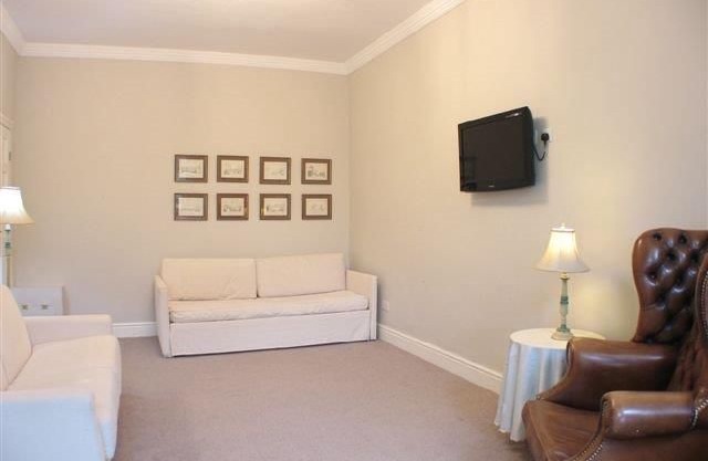 1 BR on Willesden Green - 232472