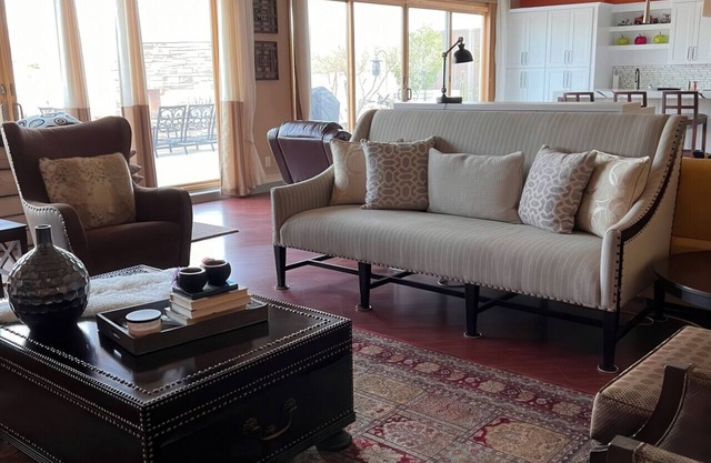 1 BR Ranch w/Four Peaks Views & Outdoor Fireplace